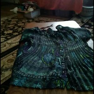 Ladies button up top